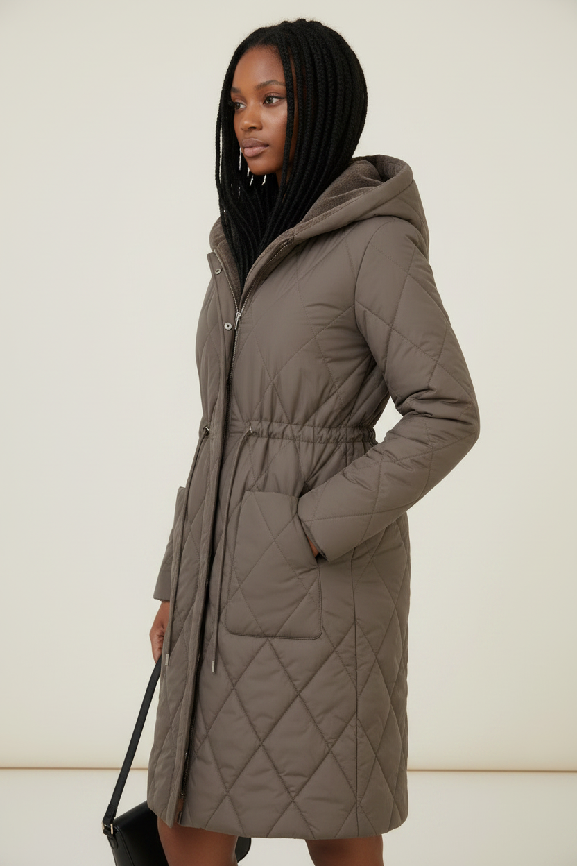 Elegant Winter Coat | Women's Long Quilted Puffer with Faux Fur Collar | Stylish Coverage for Cold Days