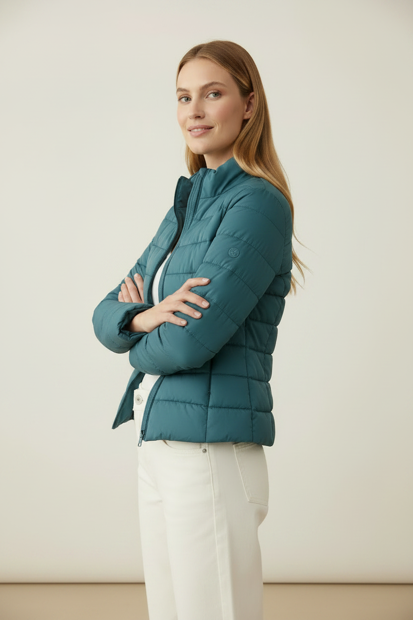 Elegant Collection | Black Puffer Jacket for Women with Slim Fit Design | Lightweight Comfort for All Seasons